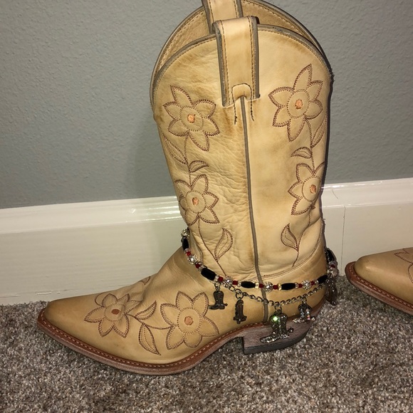 Boot Candies - Picture 5 of 7